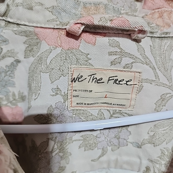 Free People-We The Free Oversized Floral Denim Trucker Jacket. Large - Picture 5 of 6